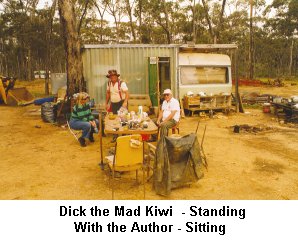 Dick the Mad Kiwi - Standing - Click to enlarge